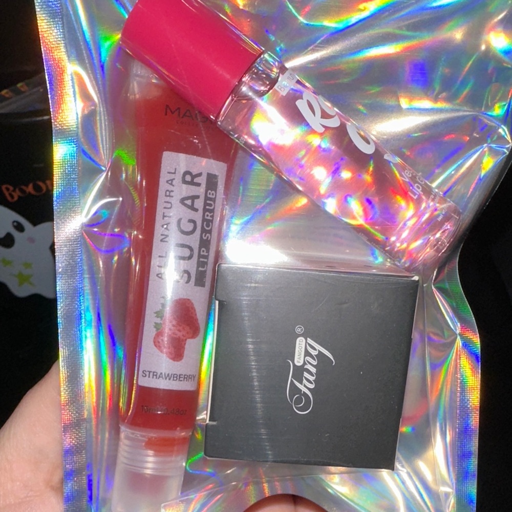 Strawberry lip scrub, lip mask, lip oil